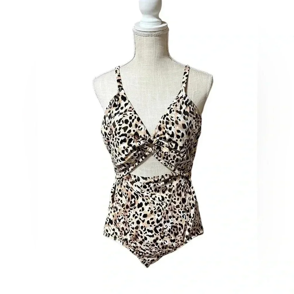 Time and Tru Animal Print One Piece Cut Out Swimsuit Womens size 1X(16W-18W)